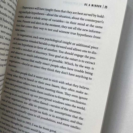 Never Split the Difference Book: Negotiating as If Life Depended on It