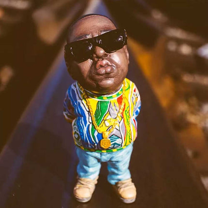 10cm Resin Hip Hop Rapper Statue, Cool Desktop Figurine Gift
