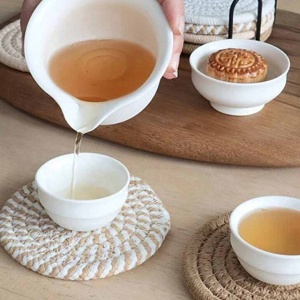 8pcs Non-Woven Heat Resistant Cup Coasters Set with Iron Frame, Non-Slip Drink Mat