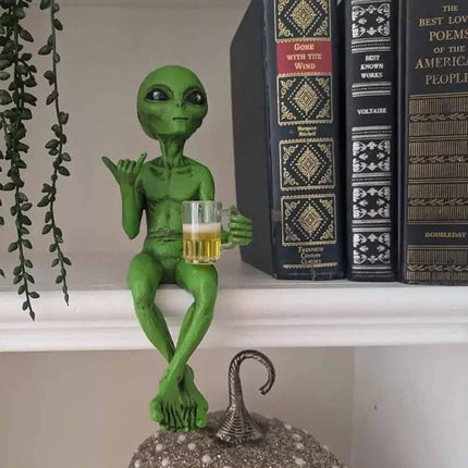 Funny Alien Drinking Beer Statue – Quirky Bar Art Figurine