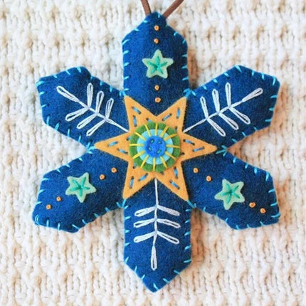 4PCS Random Color Finished DIY Christmas Snowflake Felt Ornament Kit
